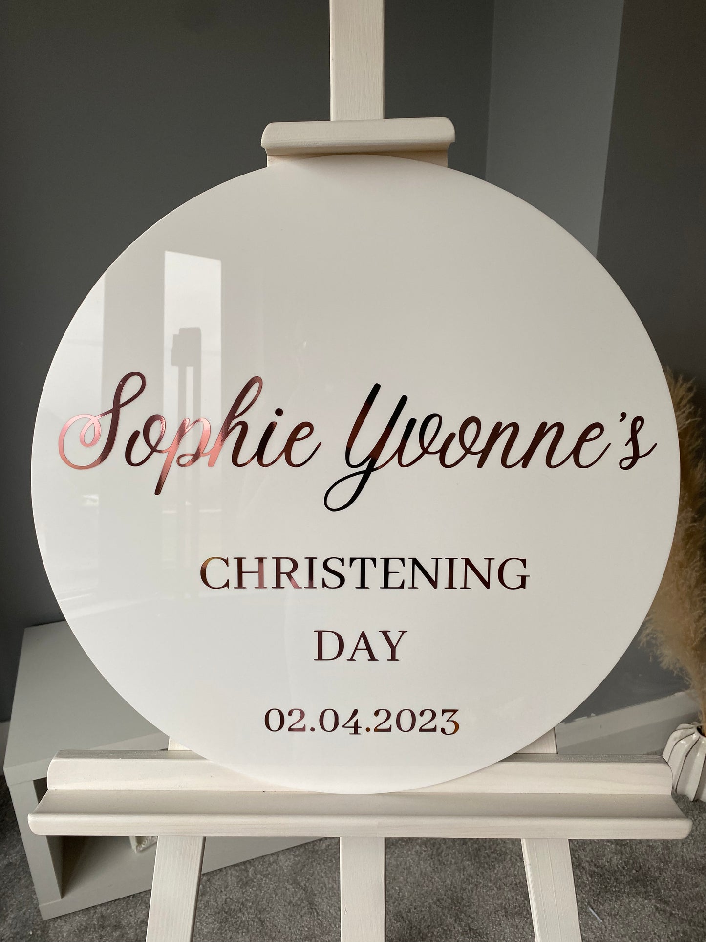 White Round Signage